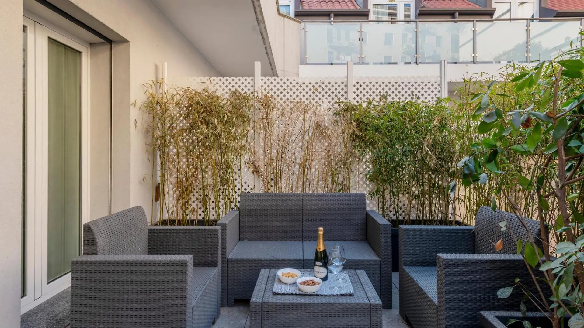 Bnbutler - Archimede 53 - Bright Studio Milan Apartment