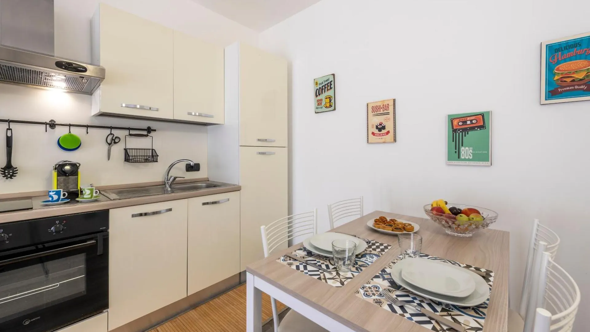 Bnbutler - Archimede 53 - Bright Studio Milan Apartment